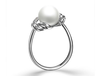 Yvonette Akoya Pearl and Diamond Ring